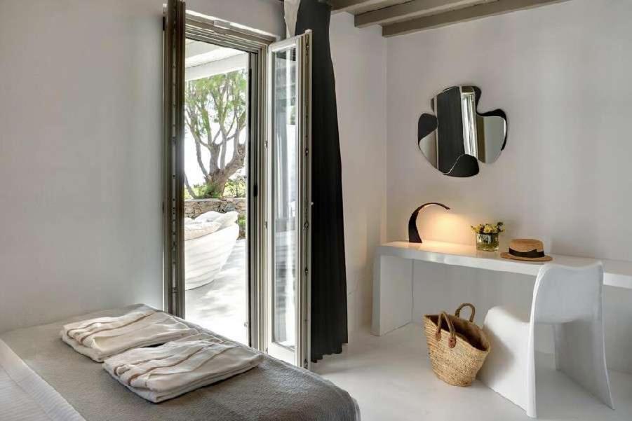 Villa Dafni 4Bed With Pool In Kalafatis Spilia Mykonos Town Eksteriør billede